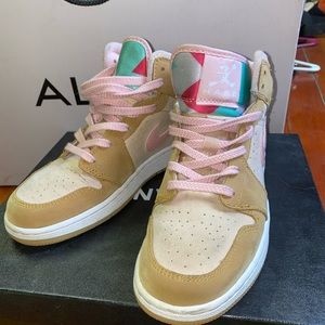 Jordan Nike hates kids 5Y